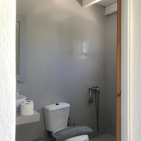 Apartamento Louloudasrooms