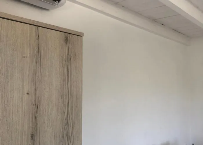 Louloudasrooms Apartament *