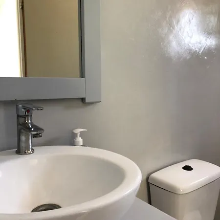 Louloudasrooms Molos (Paros)