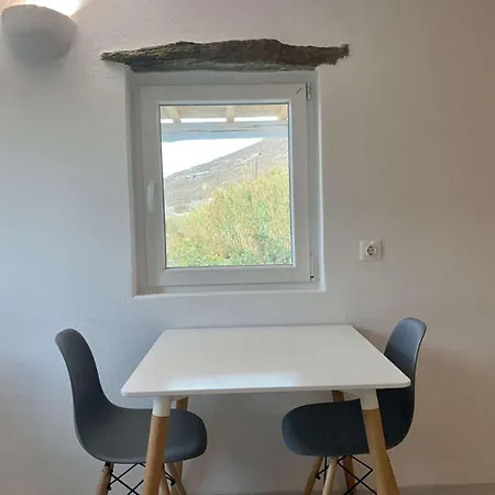 Louloudasrooms Molos (Paros)