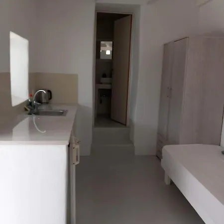 Louloudasrooms Apartment